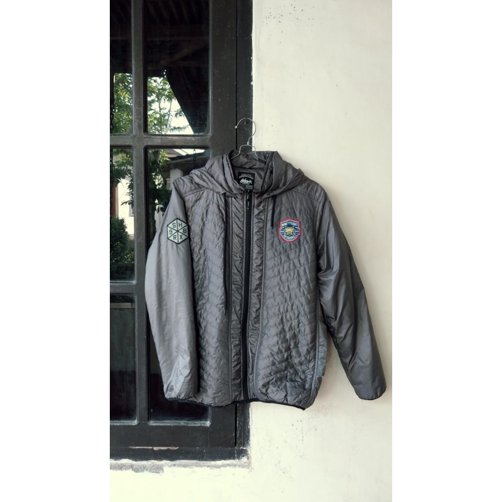 Jaket sharks Active Outdoor