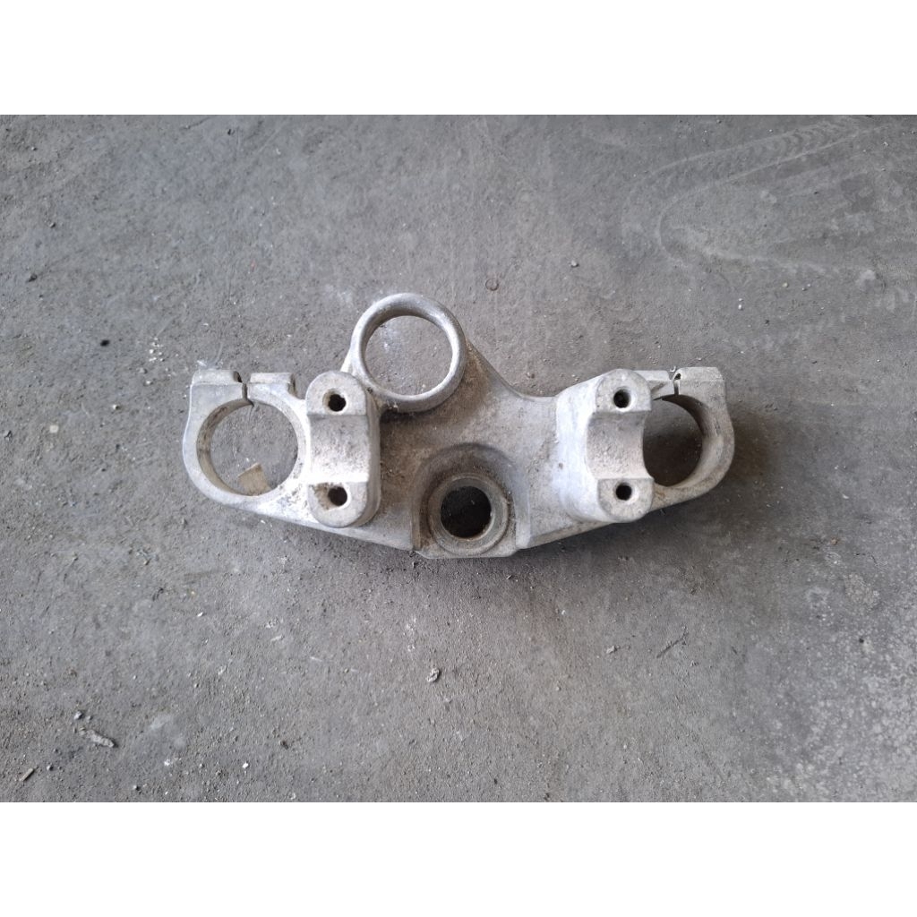 t segitiga atas yamaha byson original