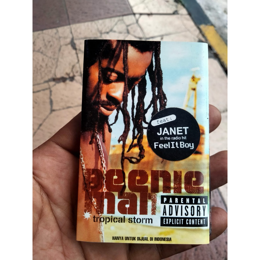 kaset pita beenie man - tropical strom