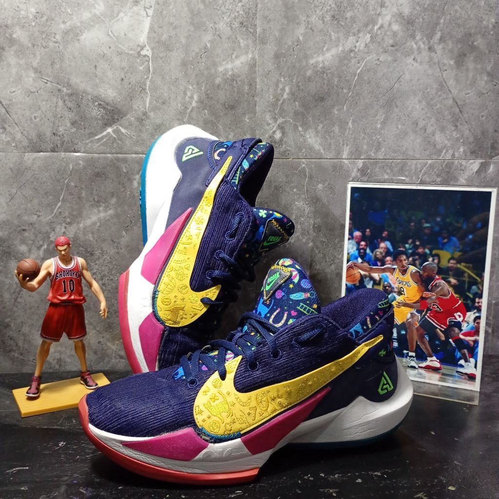 SEPATU BRANDED KONDISI ISTIMEWAH Nike Zoom Freak 2. Ukuran 40,5 insol 25,5cm