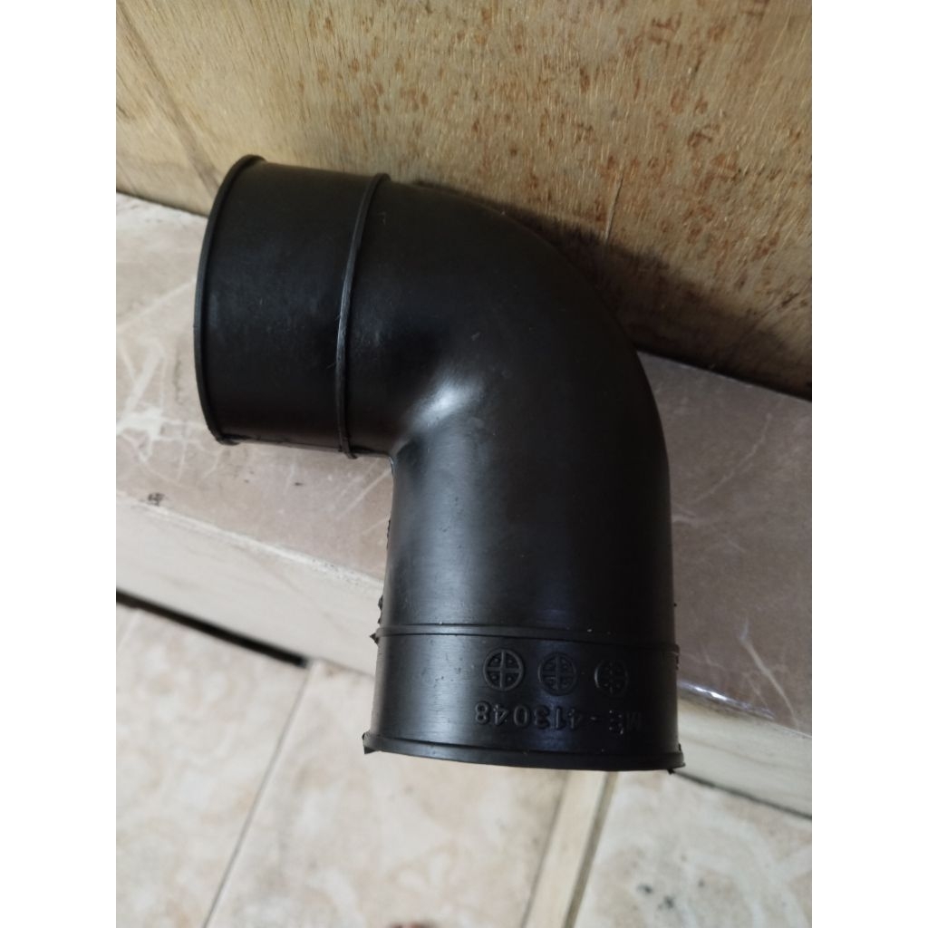 SELANG UDARA MOBIL CANTER FE-71/73/75 PENDEK MODEL-L