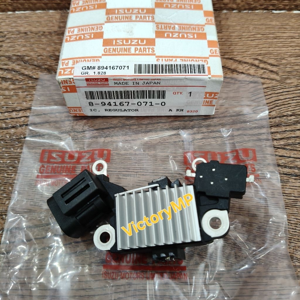 ic regulator isuzu NMR71 2pin