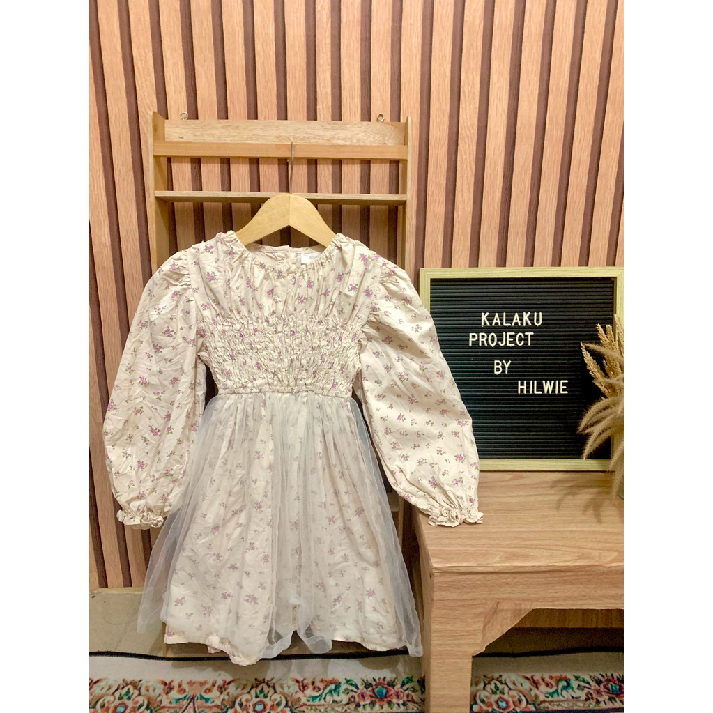 Dress Lucu menggemaskan