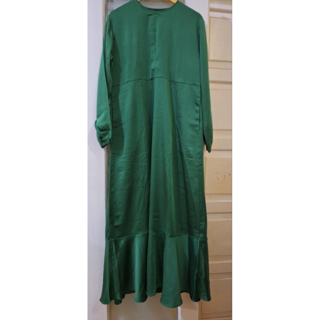 (PRELOVED) GAMIS CIERRA HIJAU DRESS