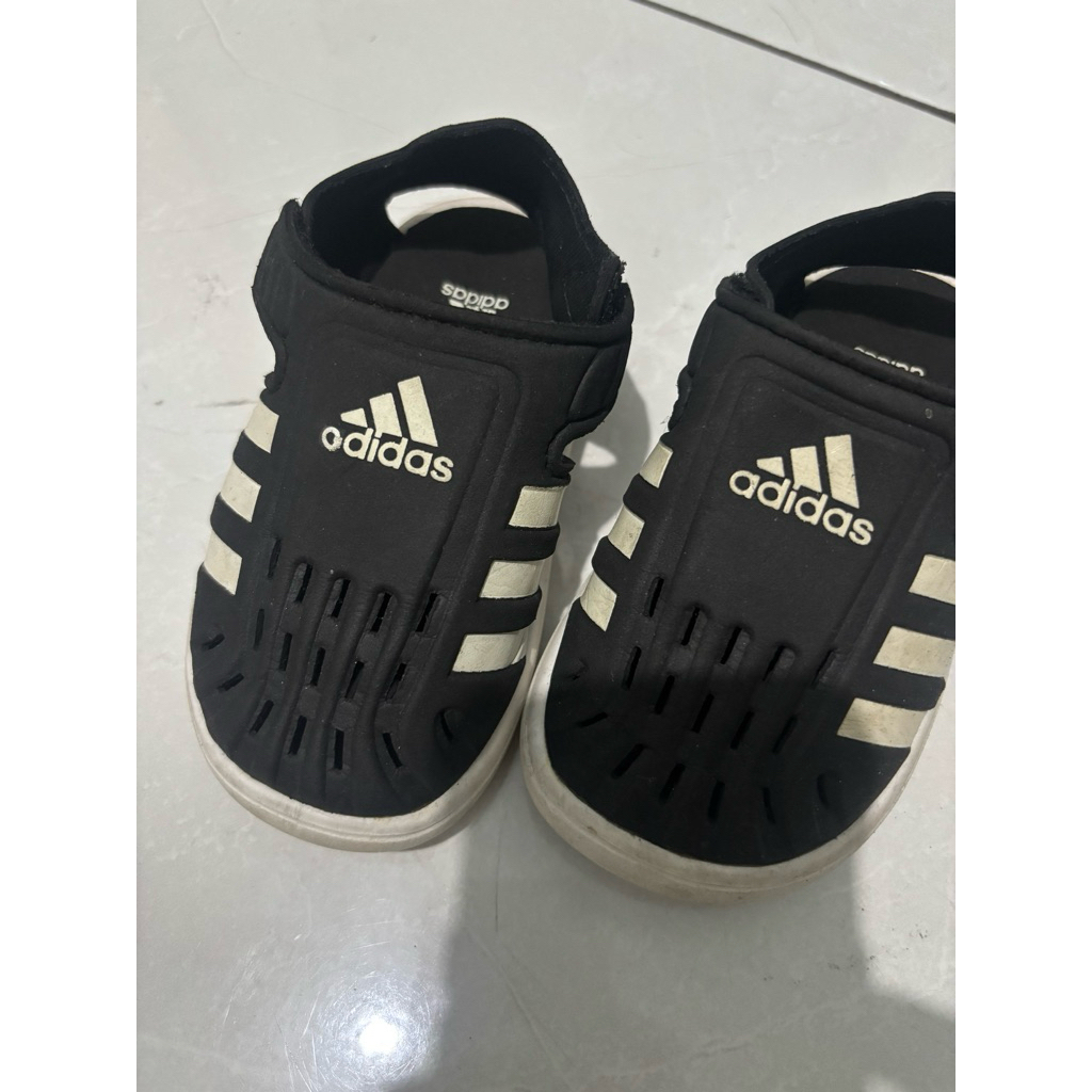Preloved Sendal Adidas Anak