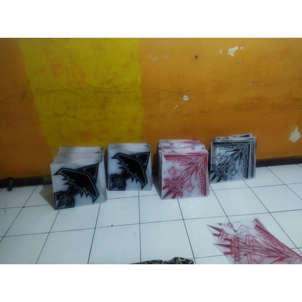 layangan Sukhoi standar