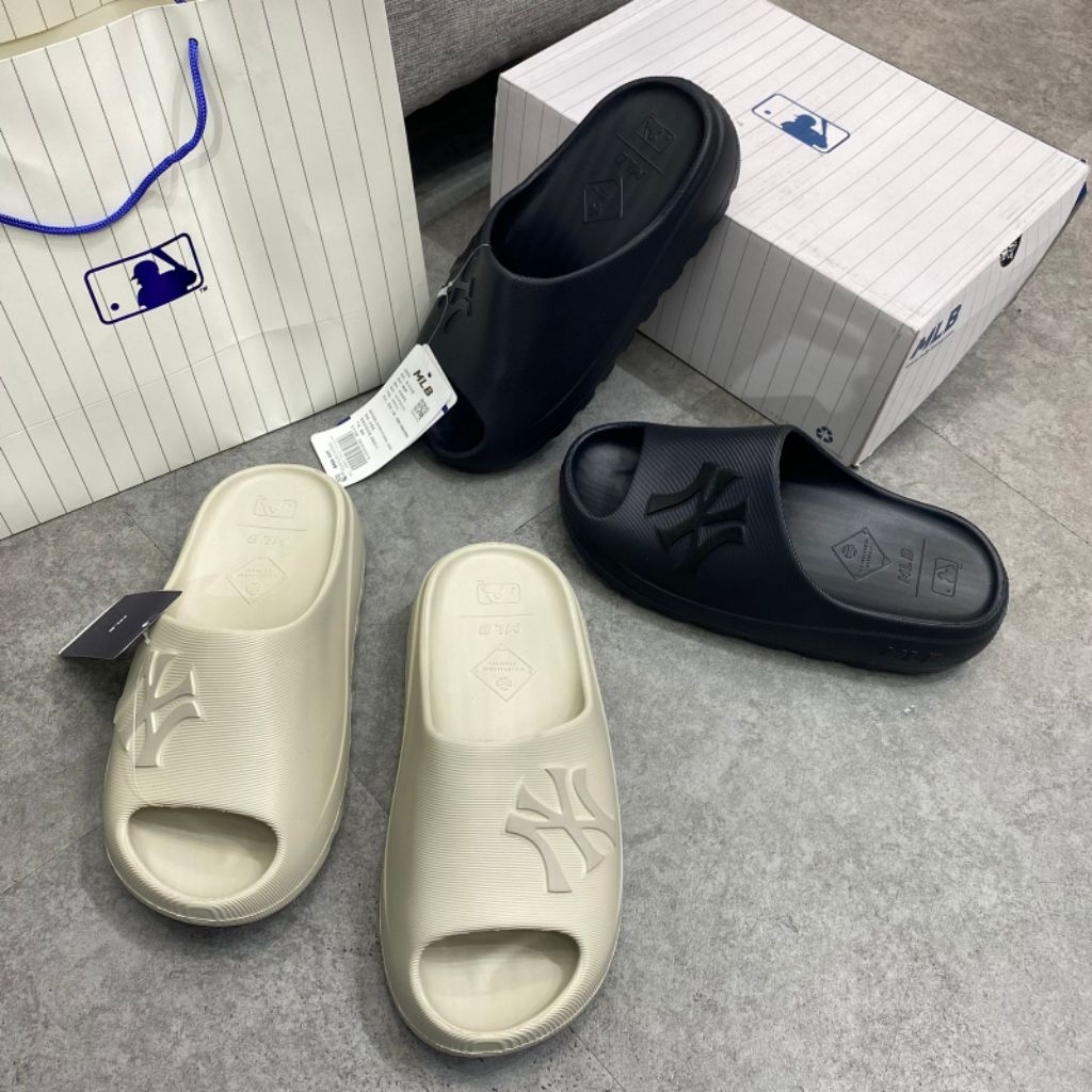MLB Slide Sandal Chunky Skipper New york Logo Unisex