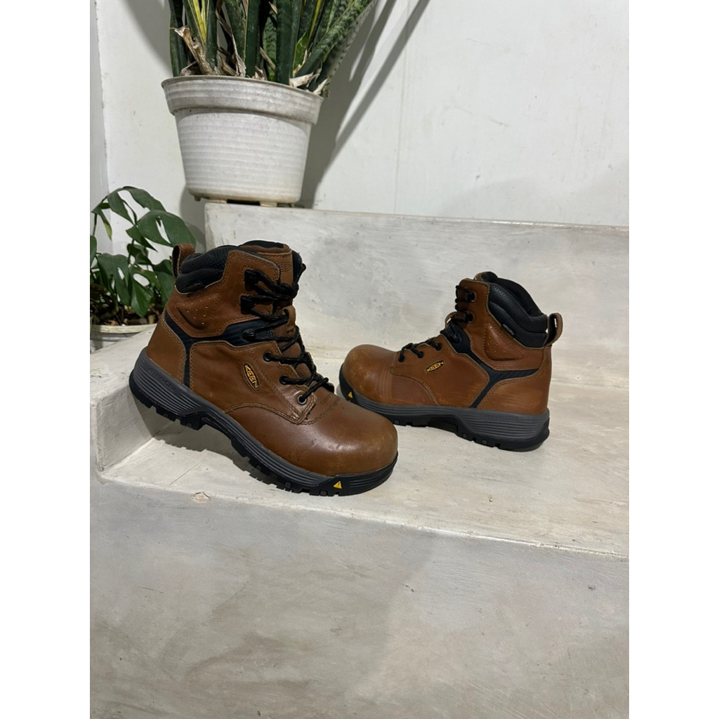 KEEN utility CARBON toe safety shoes size 40.5 insole 27cm