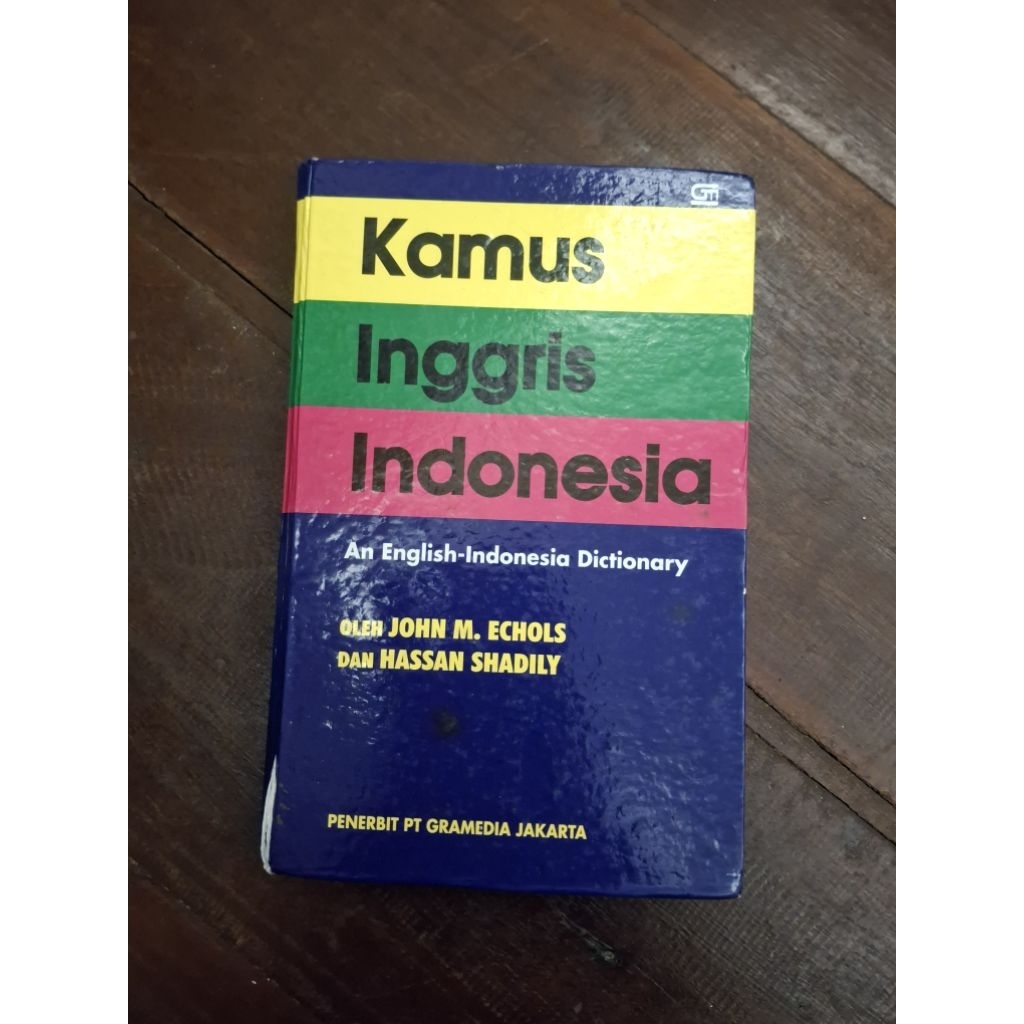 Preloved kamus inggris indonesia (hardcover)