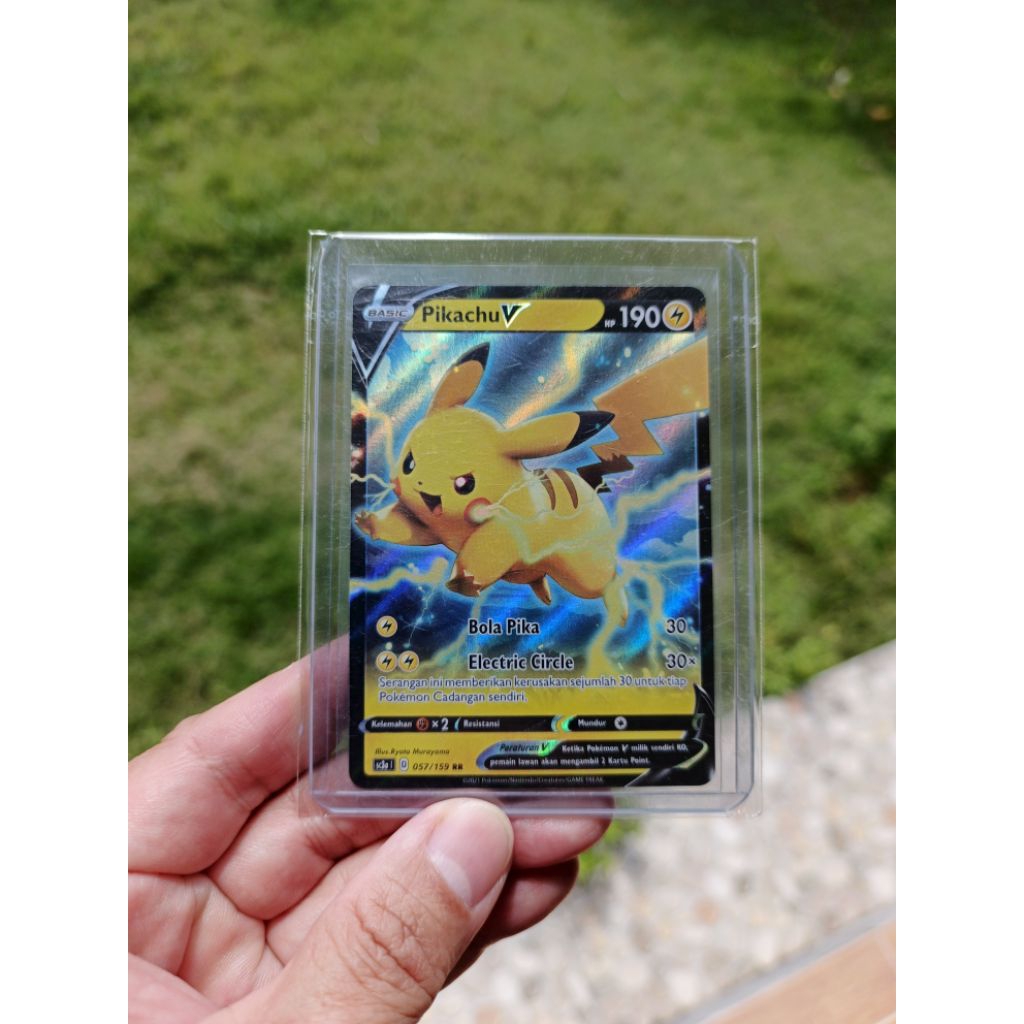 kartu pokemon 2021 Pikachu V Holo