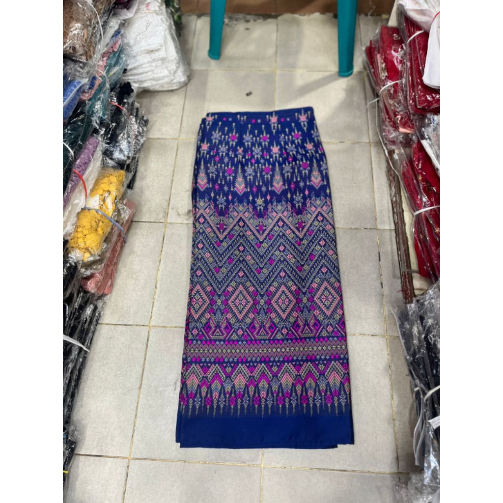 ROK WANITA TENUN LILIT SONGKET BANGKOK