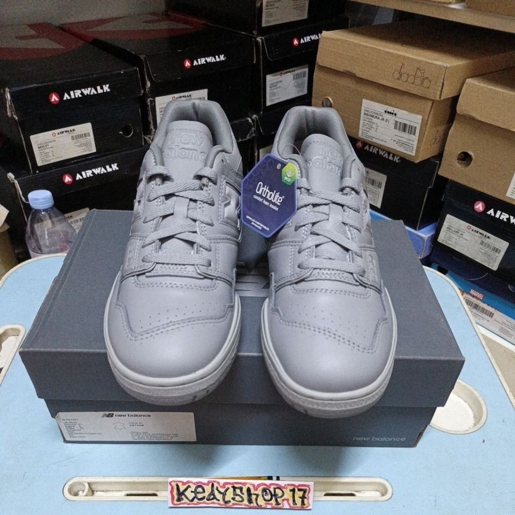 Sepatu Sneakers Pria NWBLC 550 Grey Original Resmi sport station