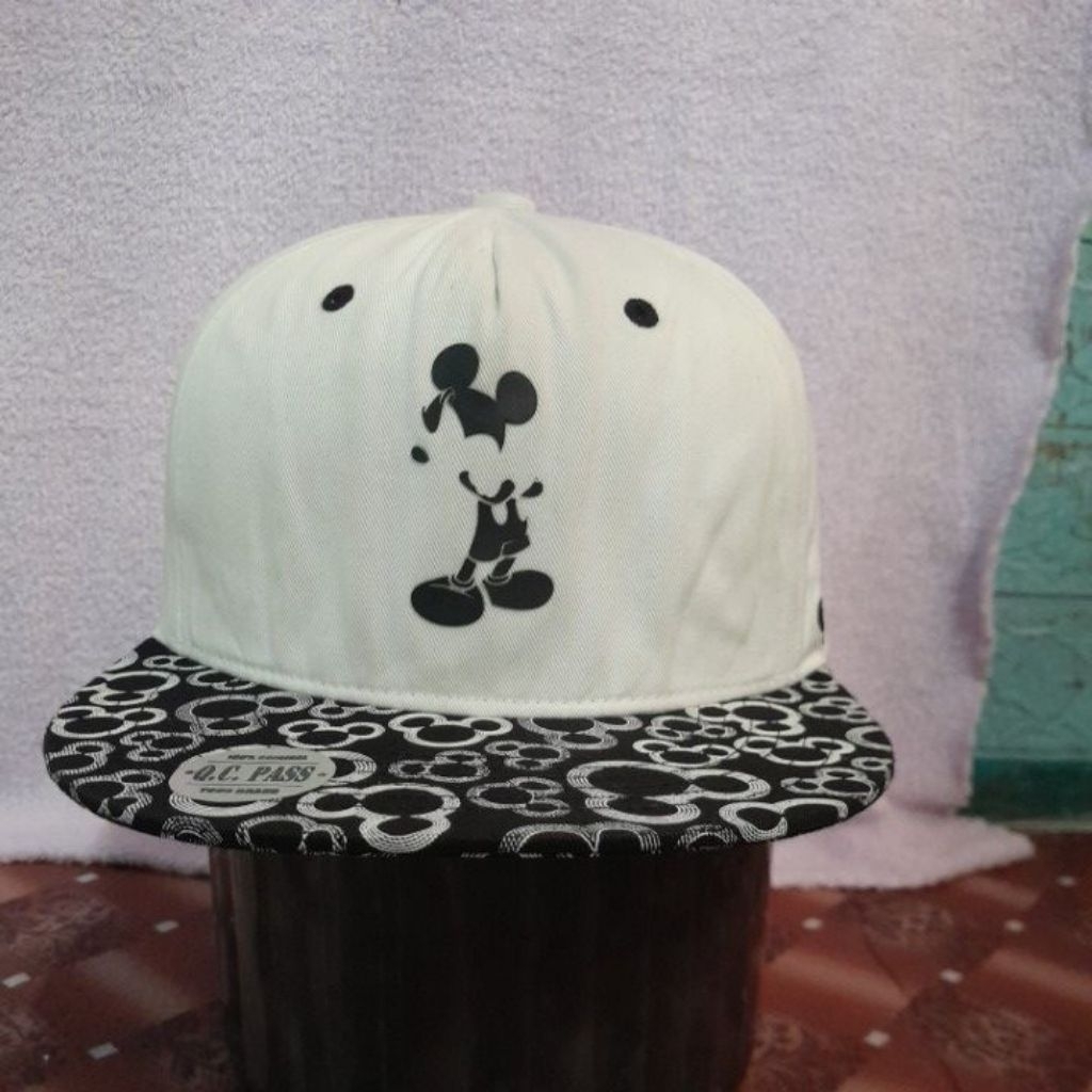topi brand second ( DISNEY )SZ AWAL 55