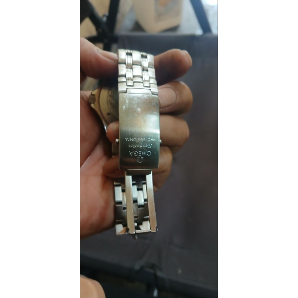 jam tangan otomatis