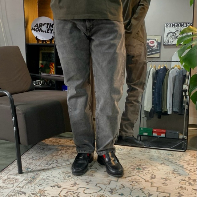 LEVIS 502 GREY