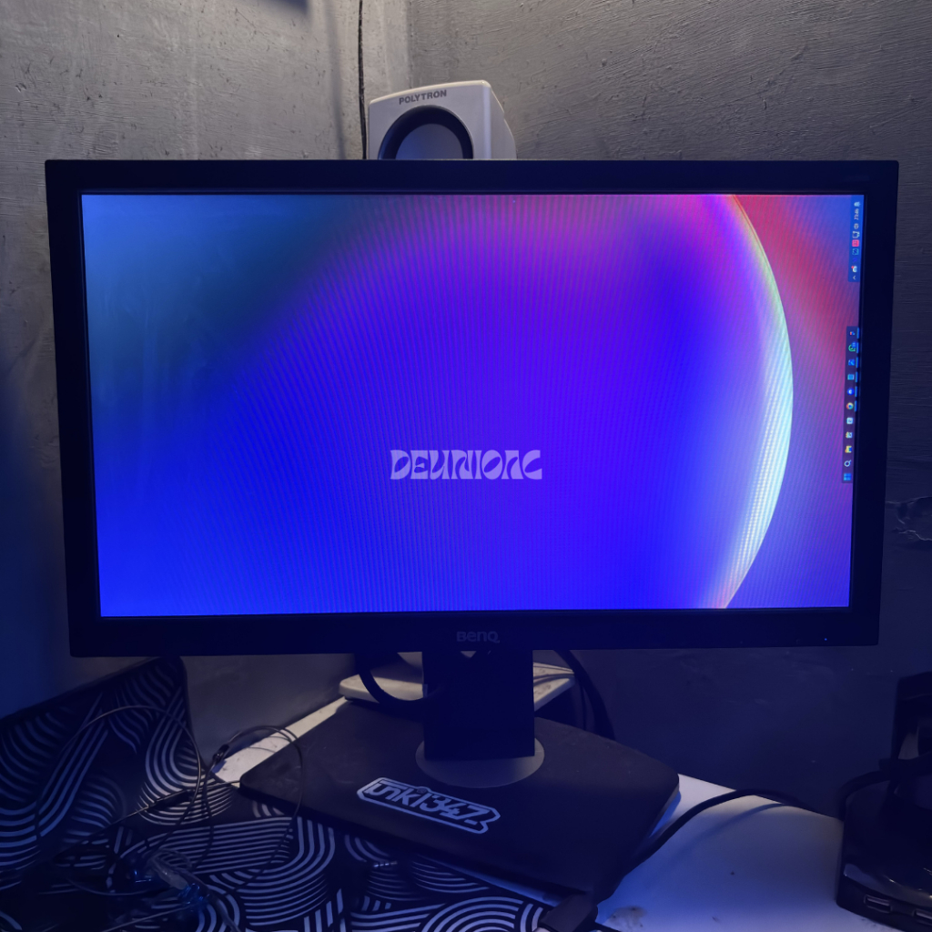 LED Monitor BenQ DL2020 19,5 Inch 60hz + Stand Vertical | Second Normal ada minus