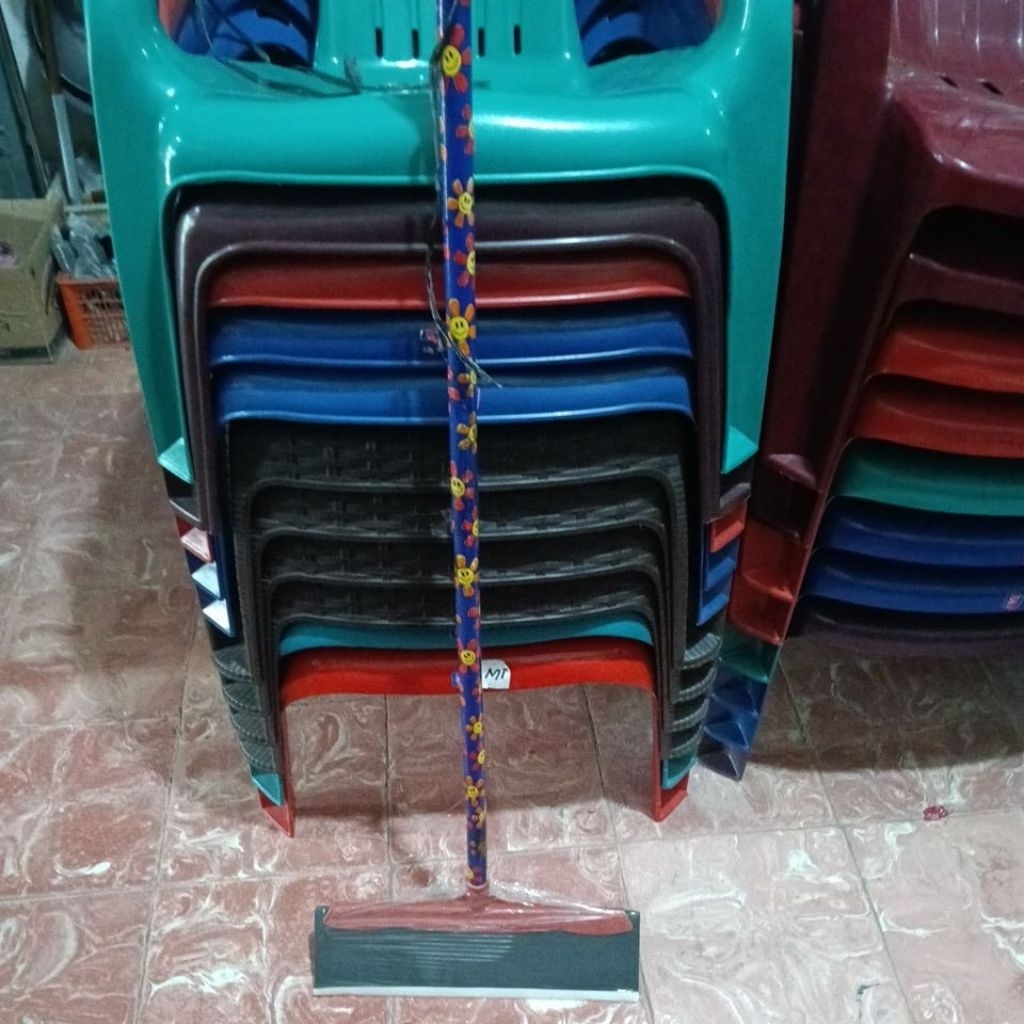 sapu dorongan air