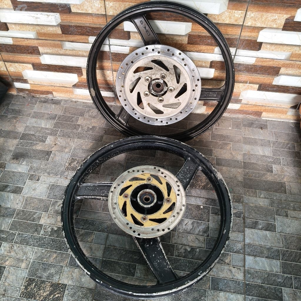 Velg/ring ninja R/SS R18 R17 Original (bekas)