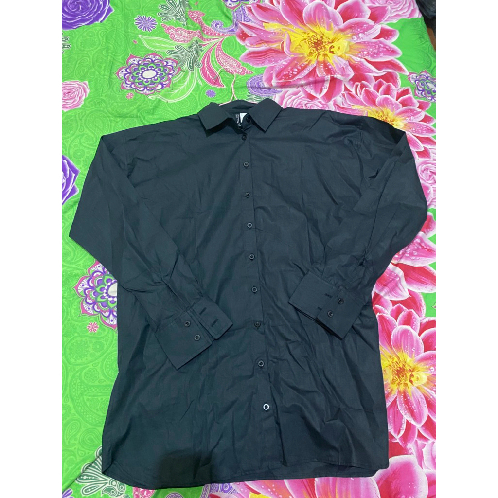 preloved kemeja hitam panjang size xl hnm