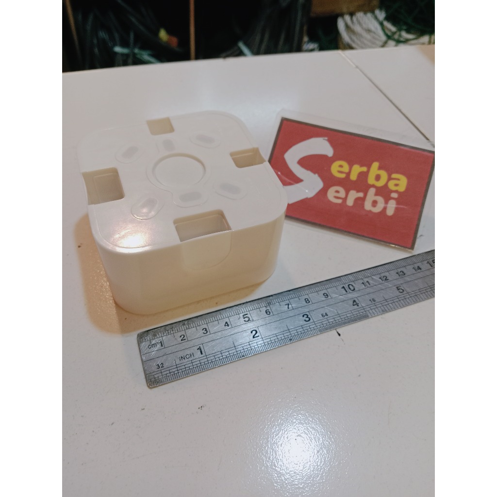 (WEJ6911 OUTBOX PANASONIC)Box timbul saklar kontak lubang