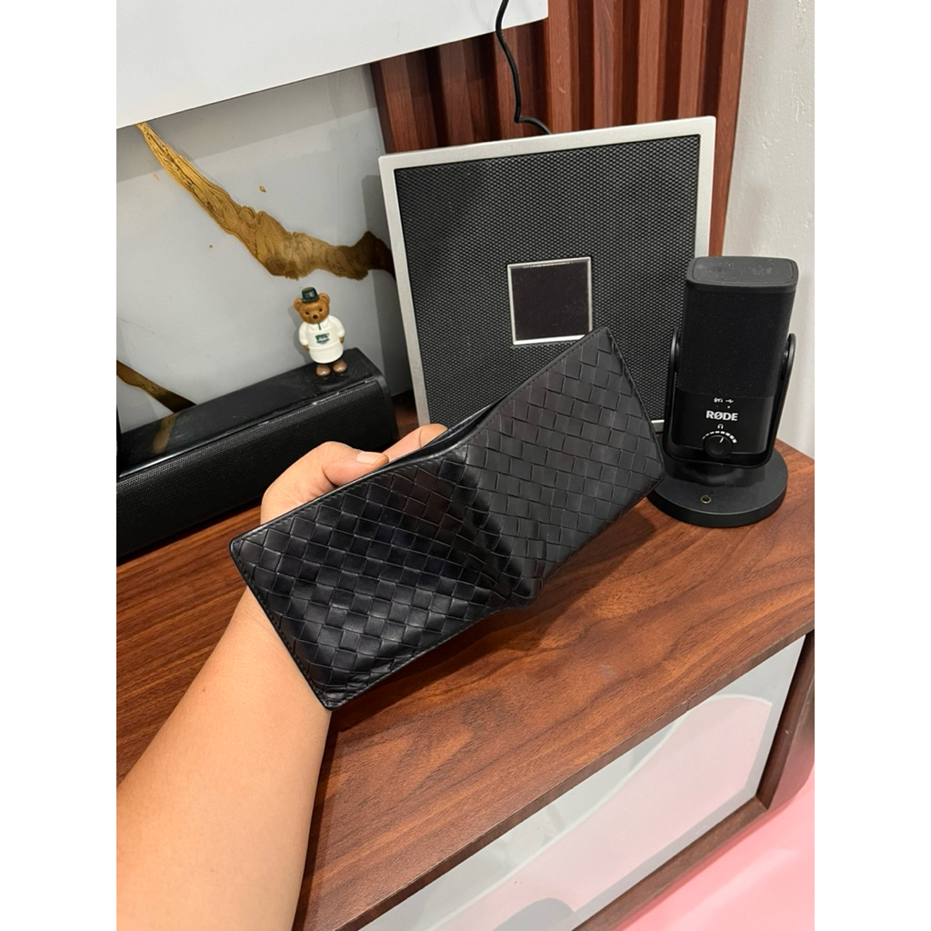 authen dompet bottega veneta
