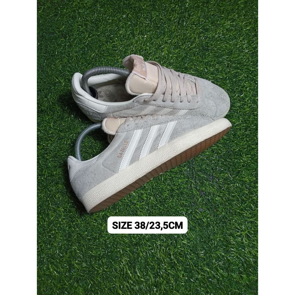 sepatu gazelle II