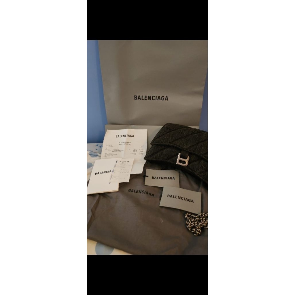 auth balenc**ga bag hourglass