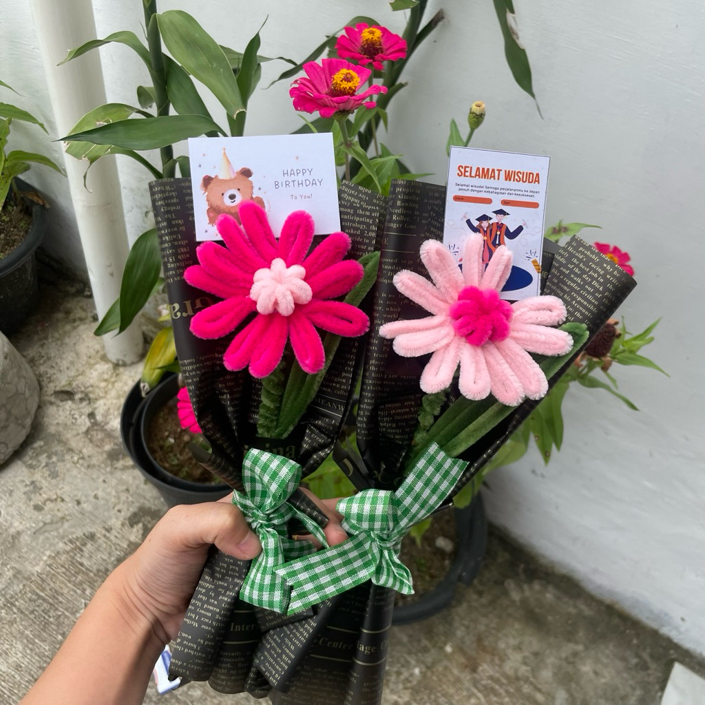 Bucket Bunga Kawat Bulu / Bucket Bunga Lucu / Hadiah Sempro / Bucket Bunga Kawat Bulu Cantik