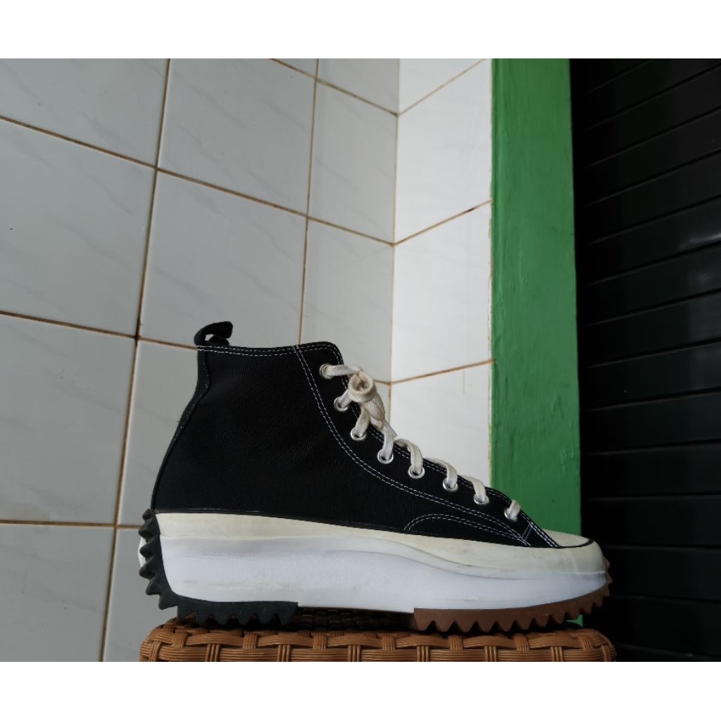 Converse run star size 45 fit 44 original