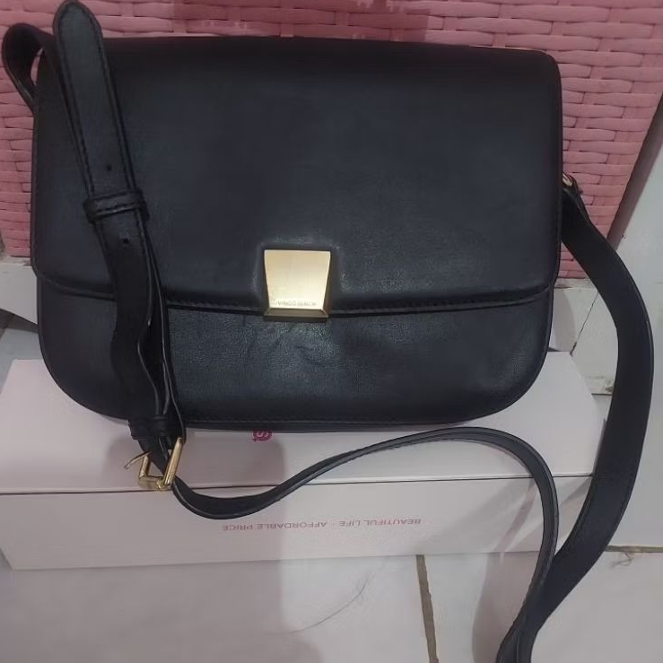 Vincis bench slingbag preloved