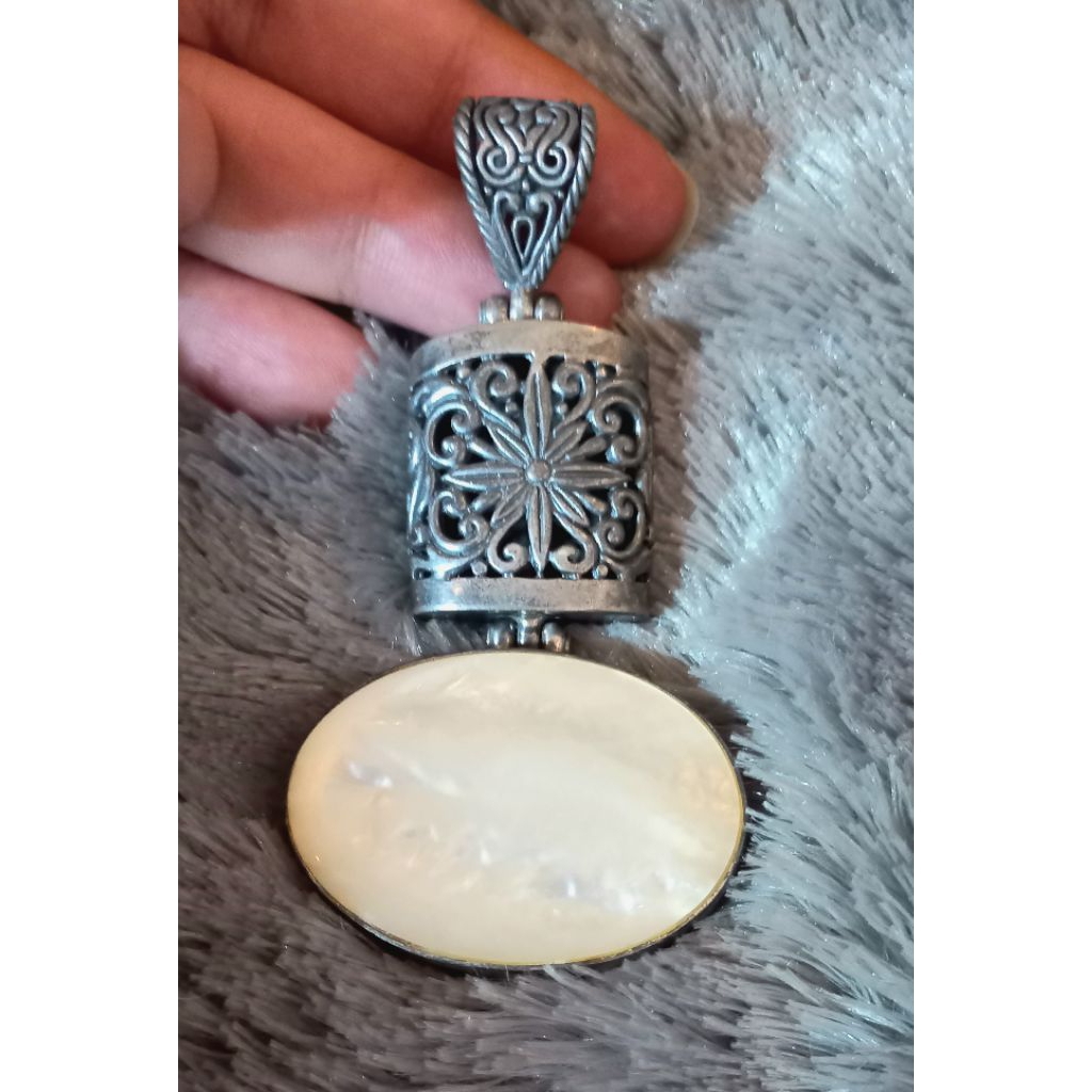 Liontin Pendant Perak Silver 925 Dengan Kulit Kerang Shell Liontin Ethnik Perhiasan Unik