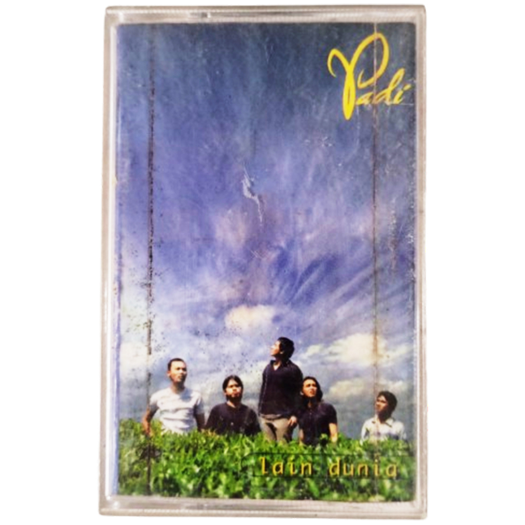 kaset pita - padi - lain dunia