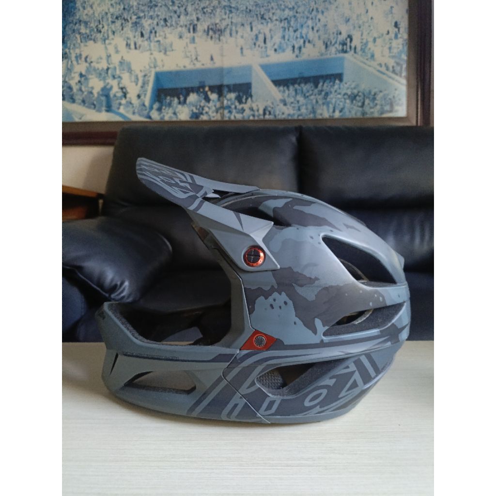 Helm TLD