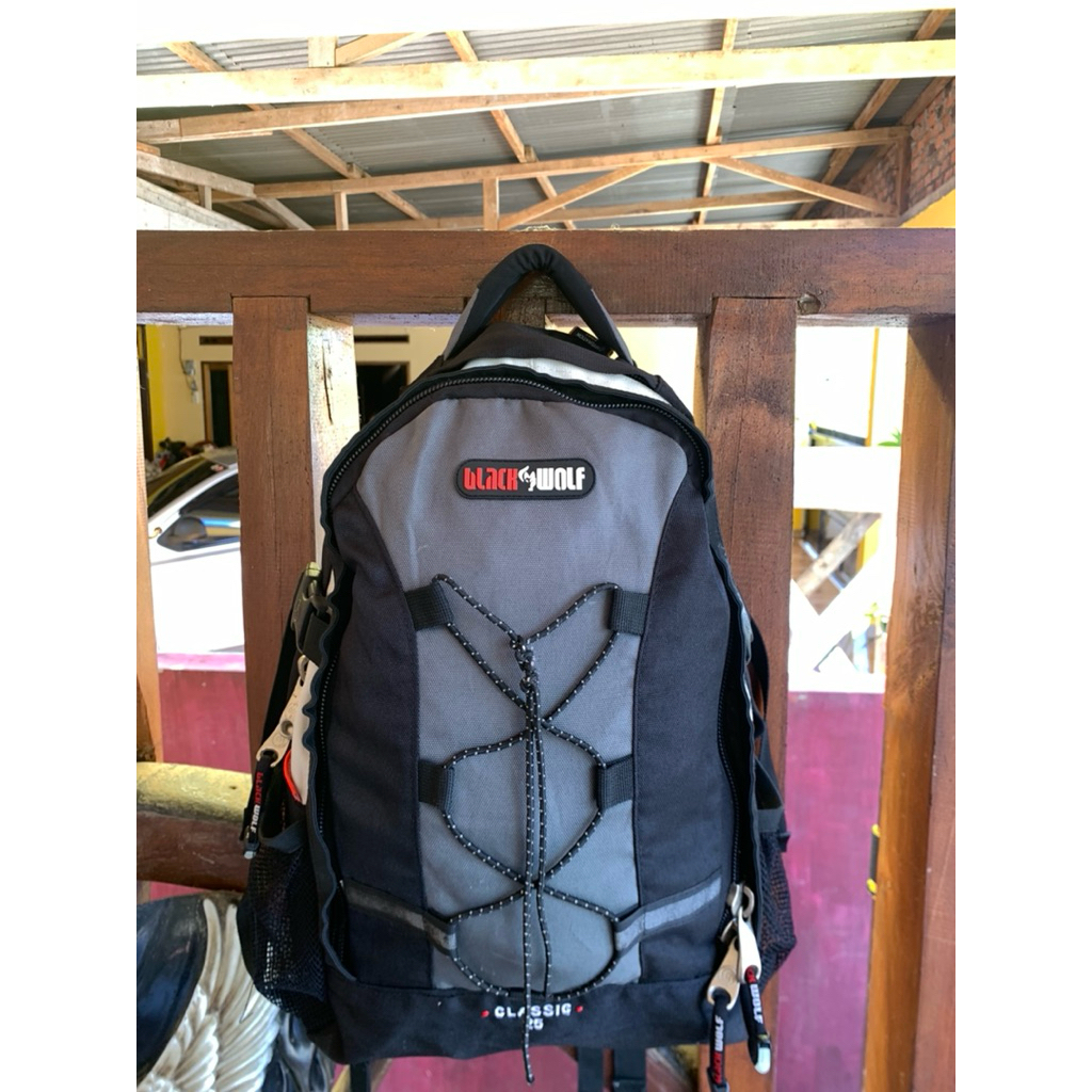 [preloved] tas gunung outdoor ransel pria cewek daypack 25 liter second - bekas