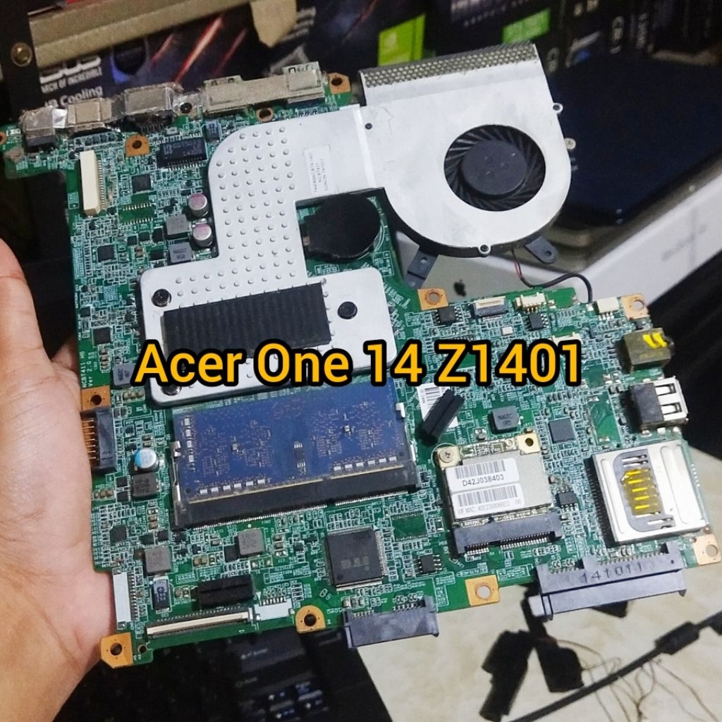 Motherboard Acer One 14 z1401 Include Hsf , Proc & RAM