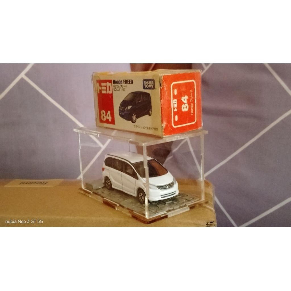 Diecast Honda Freed Asli Putih Takara Tomy