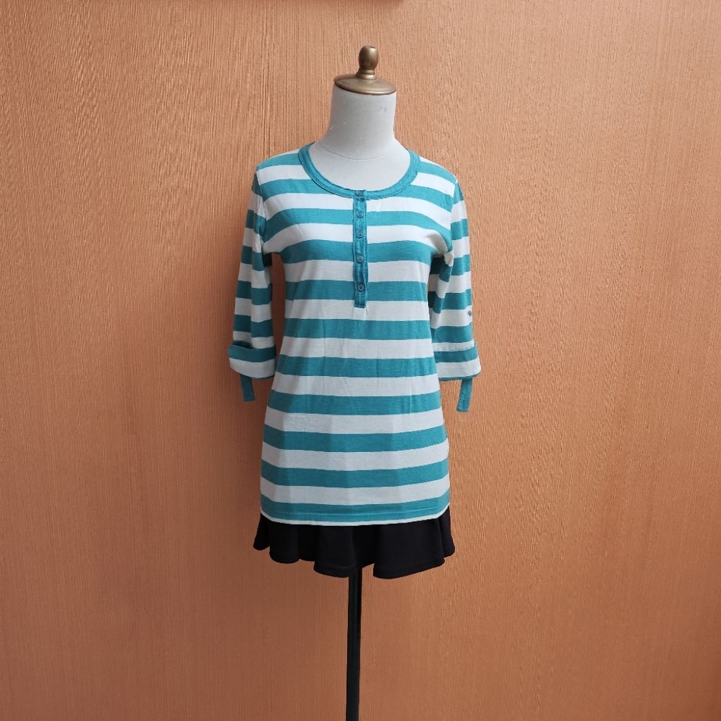 atasan kaos wanita putih motif hijau salur PHENOMENAL cewek S santai M
