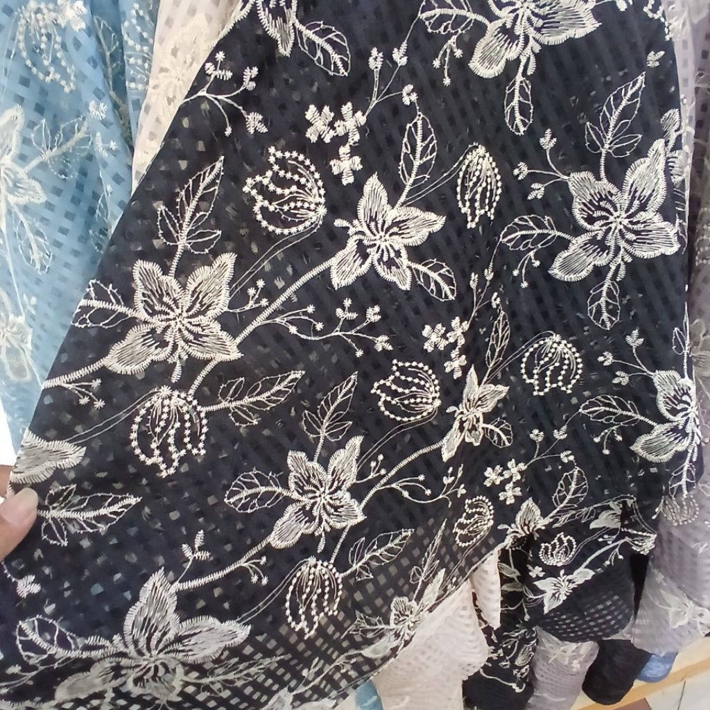 bahan kain brokat organza motif / bahan kebaya terbaru motif timbul