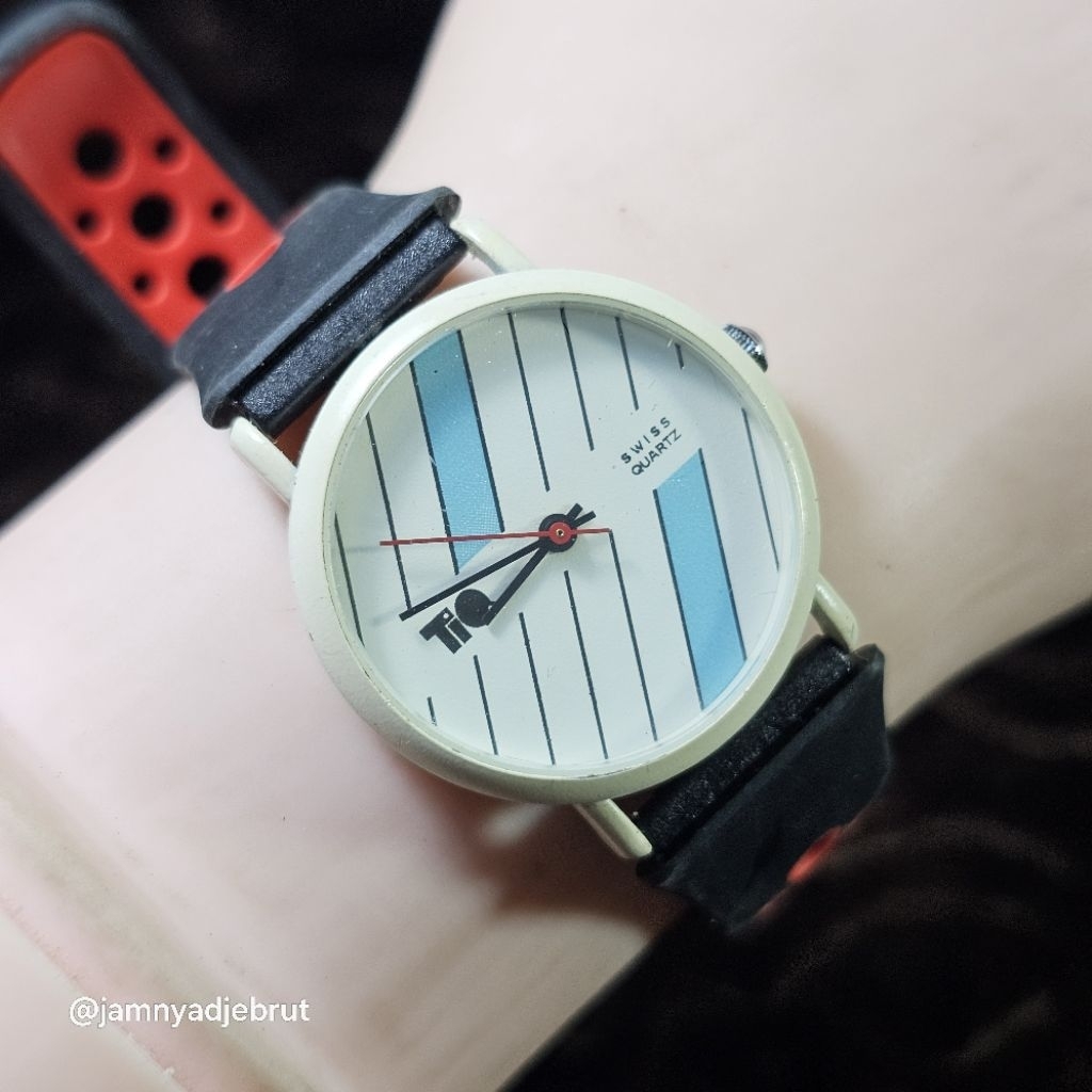 Jam Tic Swiss Made White Blue Bekas