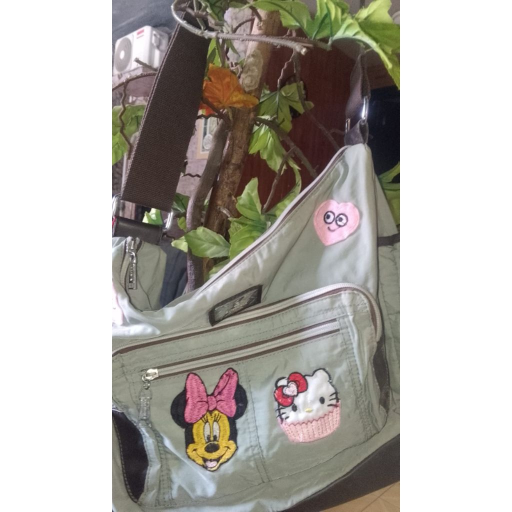 Tas Elizabeth selempang preloved second