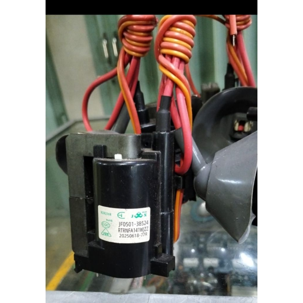 FlyBack TV Sharp 29 Inch Kode JF0501-38524 /RTRNFA141WJZZ
