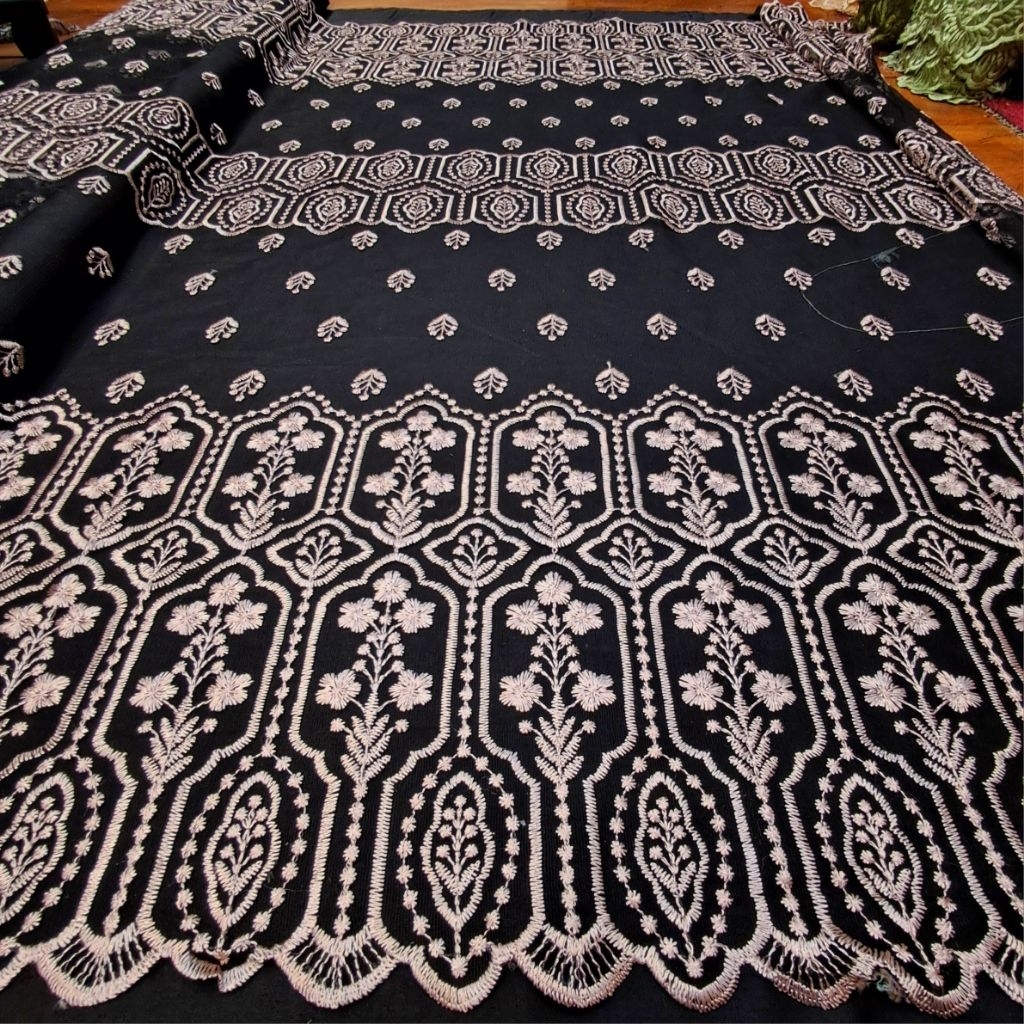 Kain Tile Bordir Sabto Premium Motif Etnik Elegant / kain brokat tile bordir sabto cocok untuk kebay