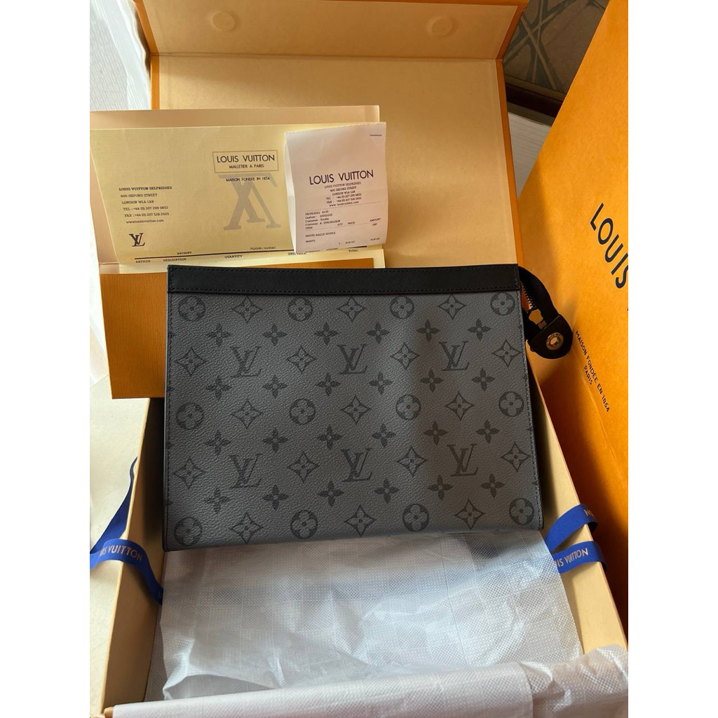 preloved rec 2021 Louis clutch voyage MM Authentic