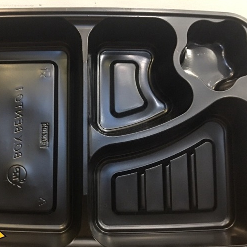 Mika bento sekat 4 hitam isi 25pcs