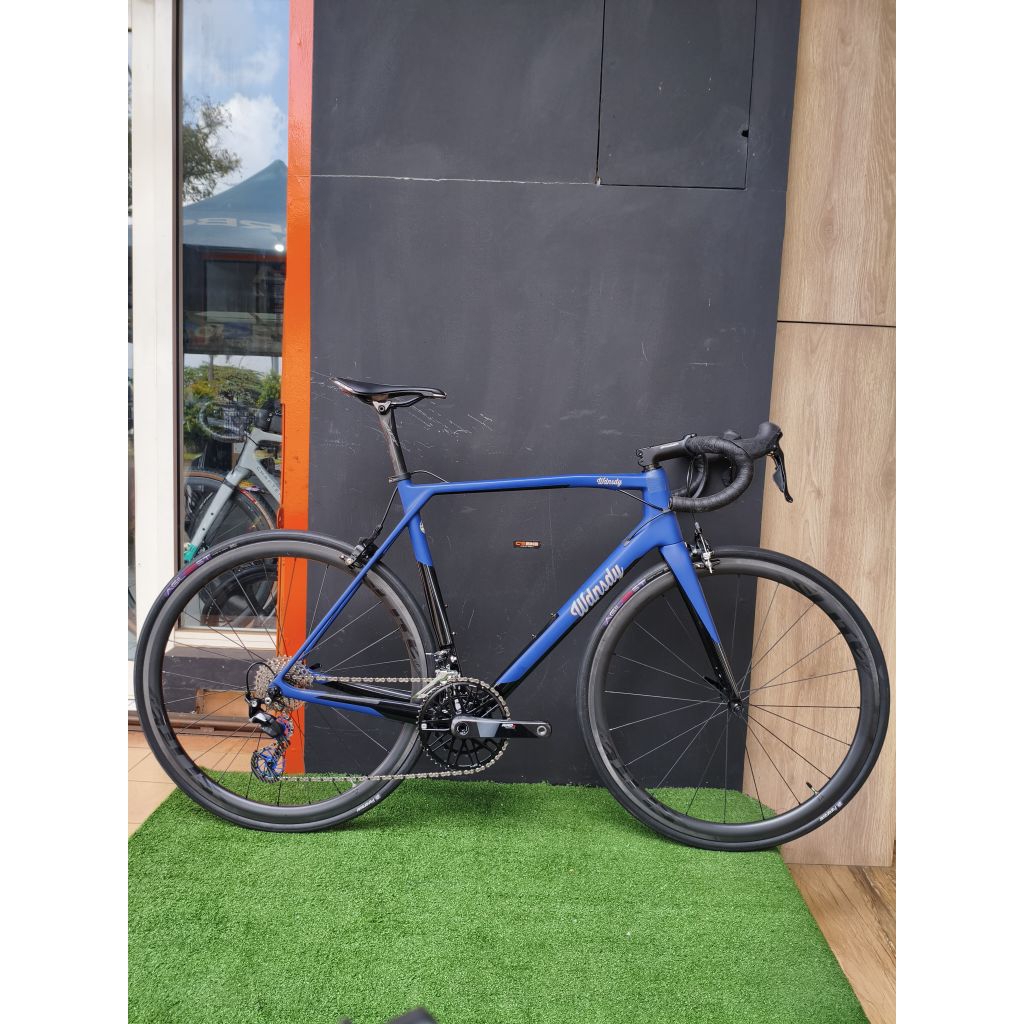 ROADBIKE WEDNESDAY AJ1 SIZE 56 FULL CARBON SECOND MULUS