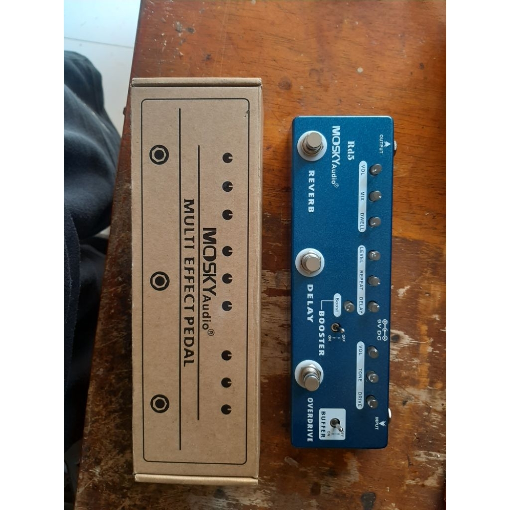 Efek gitar mosky rd5