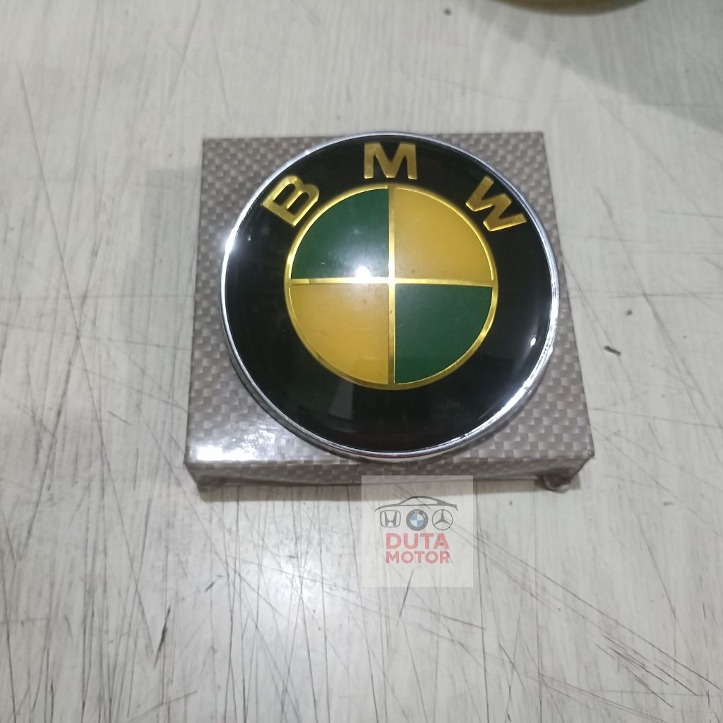 Emblem Logo Depan BMW 318i / 320i E36 E46
