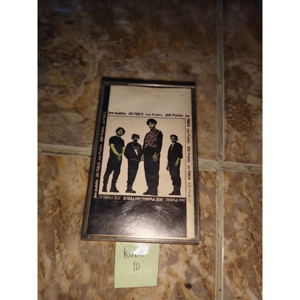 Kaset pita Joe public