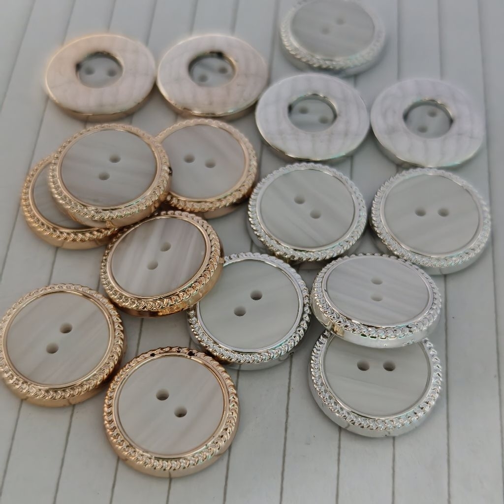 Kancing Baju Jamur Gepeng Bening Silver/Bening UV  List Grigi Datar 24L/28L /15 Mm/18mm. isi 144