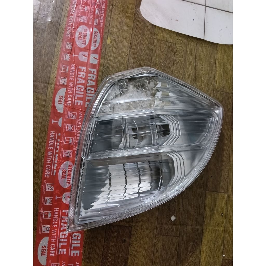 stoplamp lampu belakang Honda jazz 2013